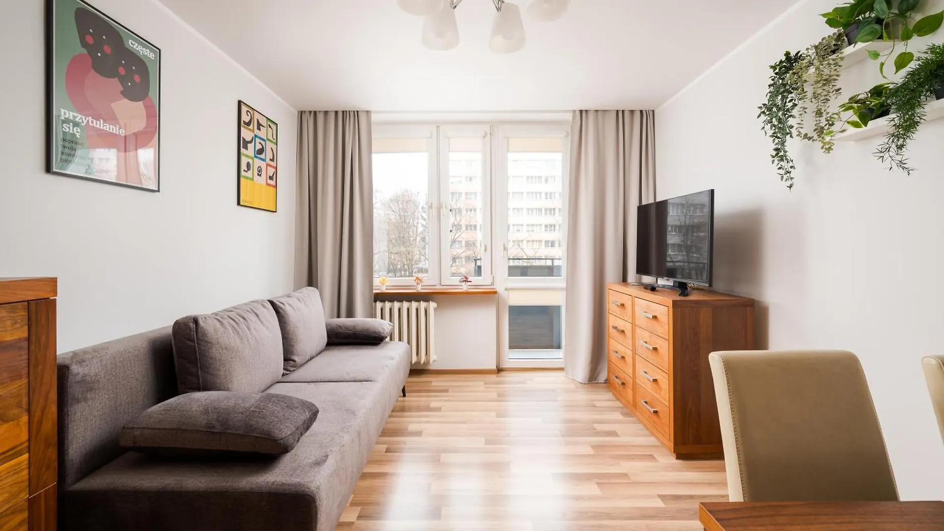 Metro Wierzbno Homely Apartment Varšava